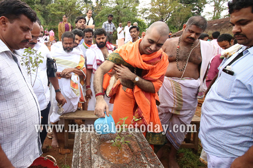 Shrimad Bhuvanendra Ayurvedic Vriksha Vatika inaugural at Bhagamandala  1